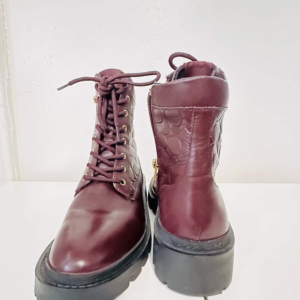 Coach Burgundy Boots: Elevate Your Style Game! - Picture 5 of 8